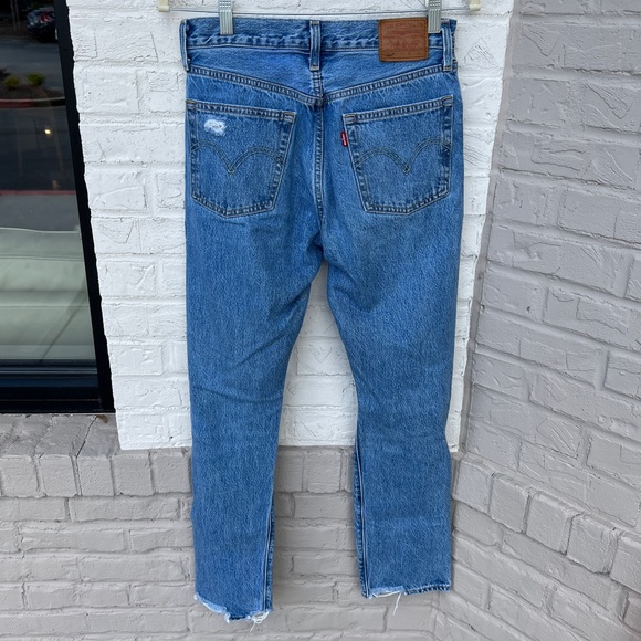 NWT Levi’s 501 High-Rise Distressed Jeans - Picture 7 of 9